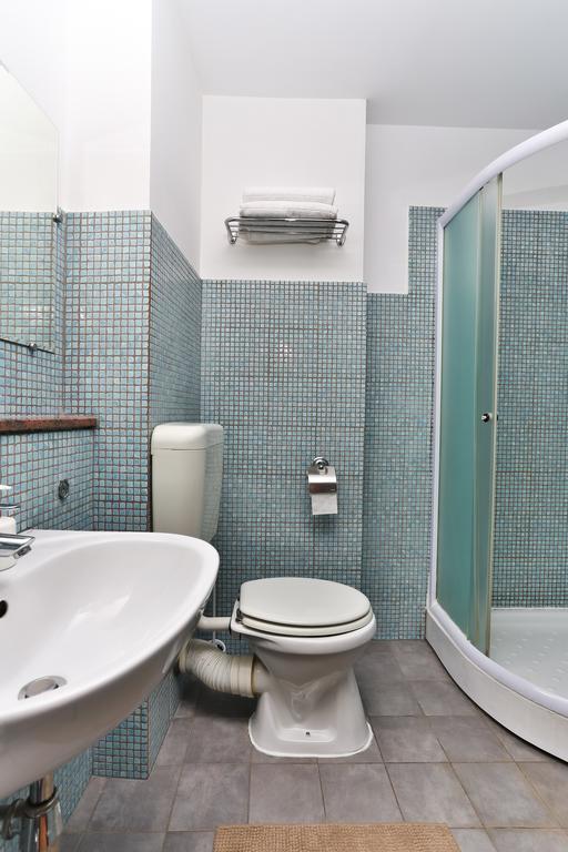 Vatra Accommodation Bukarest Kültér fotó