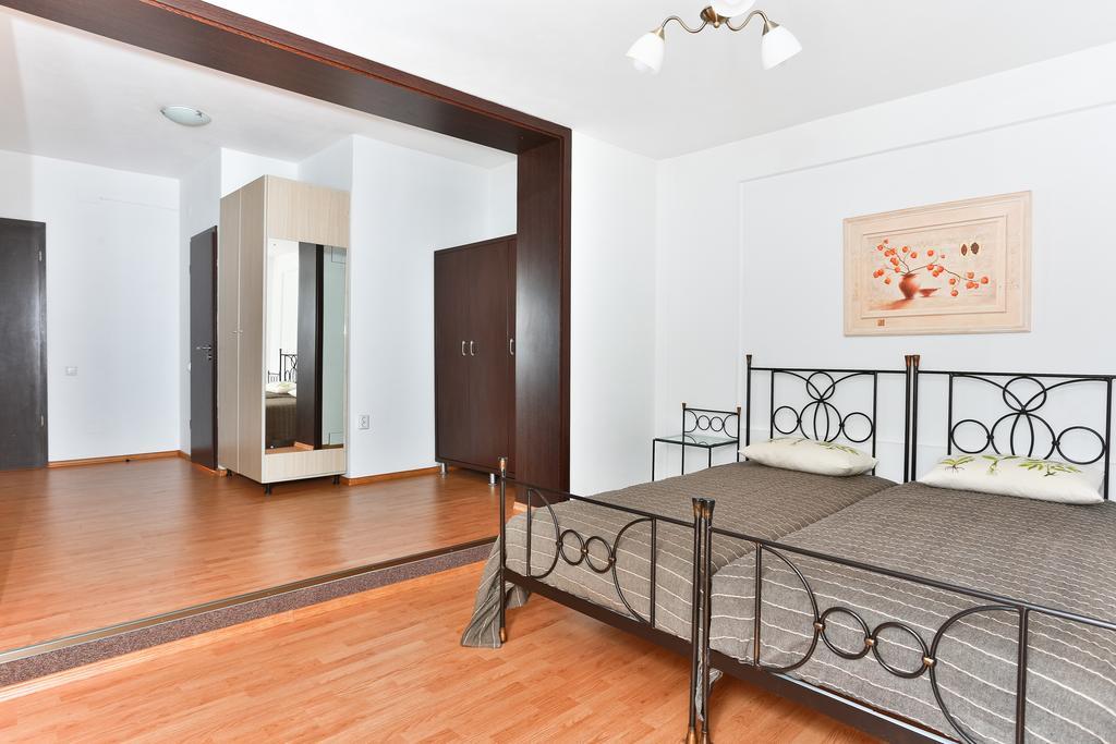 Vatra Accommodation Bukarest Kültér fotó